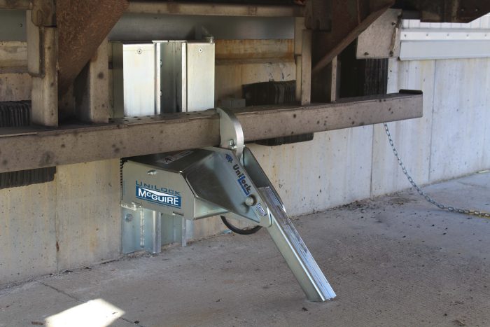 TPR UniLock® Automatic Vehicle Restraint - Image 3