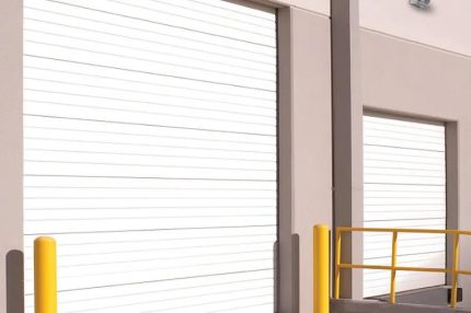 Insulated WindStorm™ Sectional Door – 429